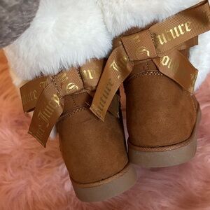 Juicy Couture Tan Boots with White Fur and Gold Accents